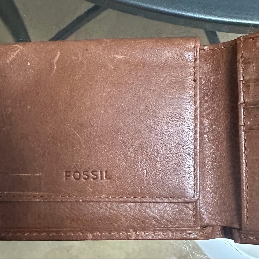 Fossil bifold wallet